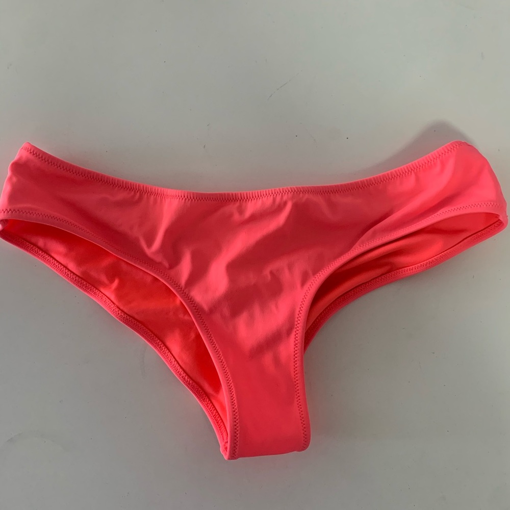 VS Coral Cheeky Bottoms, size S